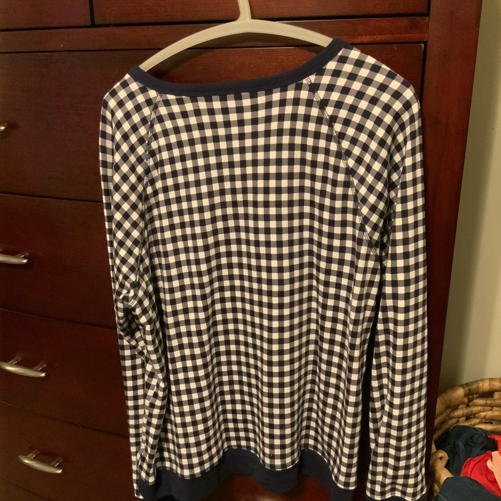 Draper James long sleeve plaid top!